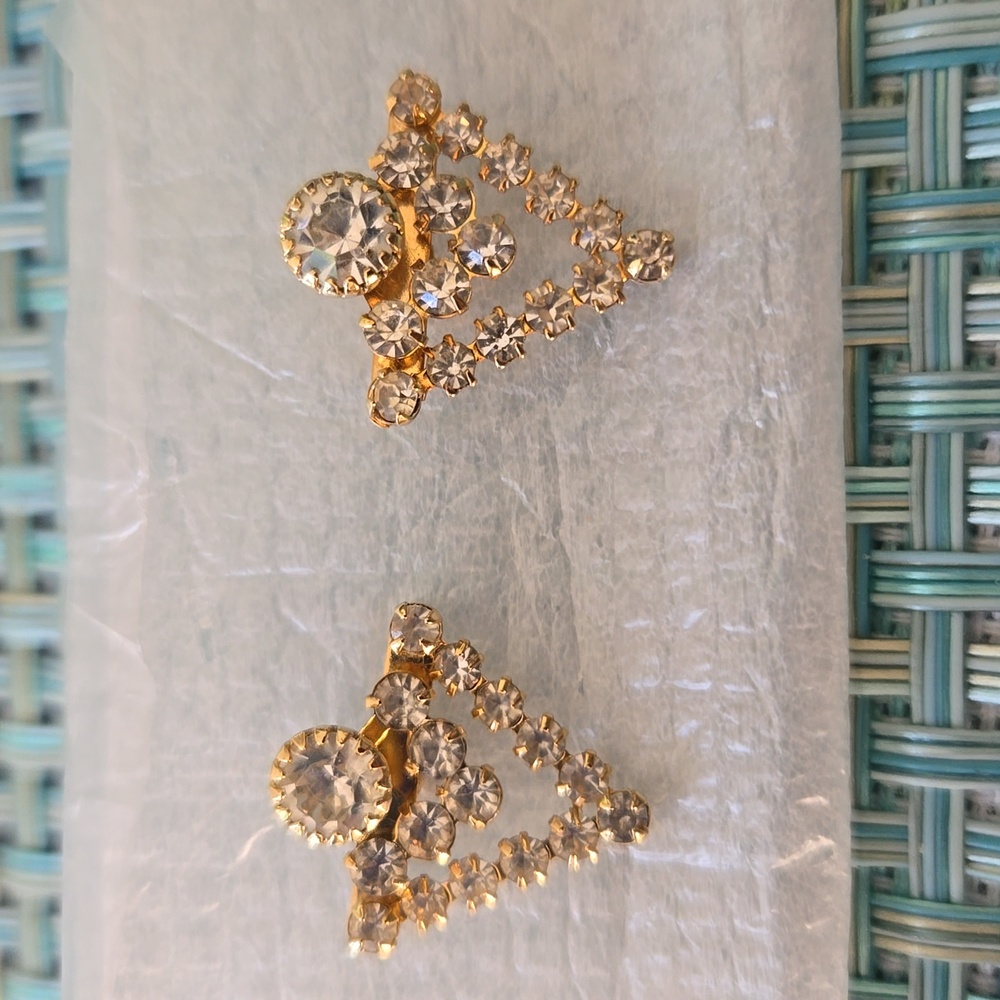 90s yellow goldtone vintage earrings